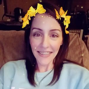 Meet your Posher, Cassandra